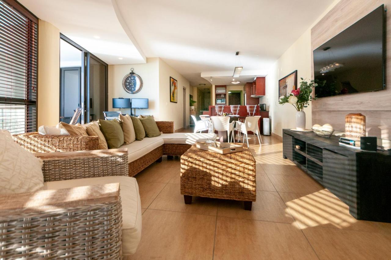 Appartamento Luxury Ocean View 1203 Città del Capo Esterno foto